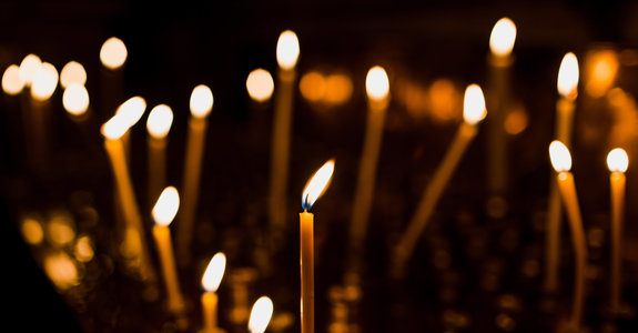 Día de las Velitas: la luz de la esperanza debe iluminar también nuestro compromiso con la salud