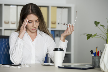 Dolor de cabeza no es normal: atender la cefalea a tiempo puede cambiar tu calidad de vida